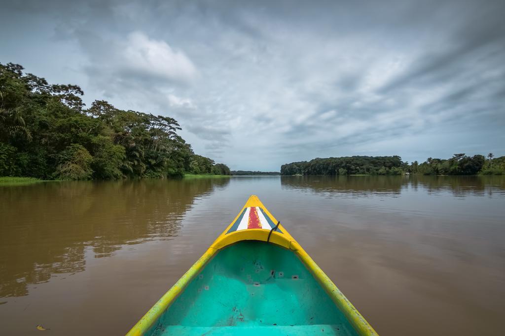 Lirio Lodge Barra de Pacuare Ngoại thất bức ảnh