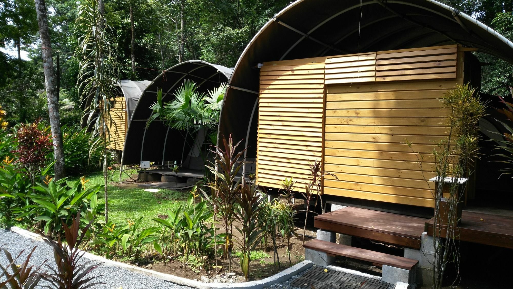 Lirio Lodge Barra de Pacuare Ngoại thất bức ảnh