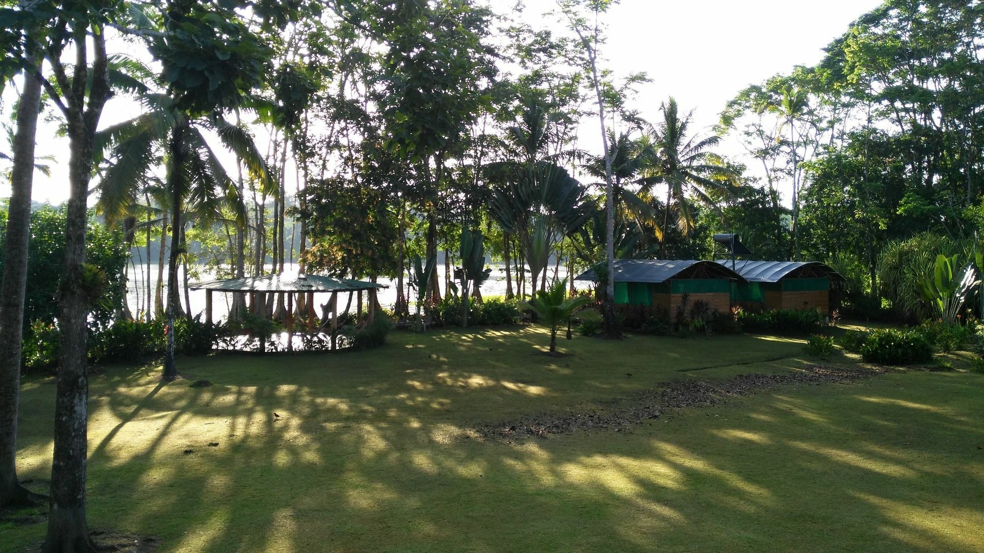 Lirio Lodge Barra de Pacuare Ngoại thất bức ảnh